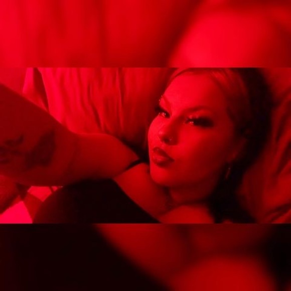 Meet your Posher, Jordana - Picture 1 of 1